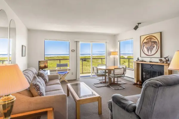 Hi-Tide Resort, Dogs OK, Sleeps 6, Unit 16