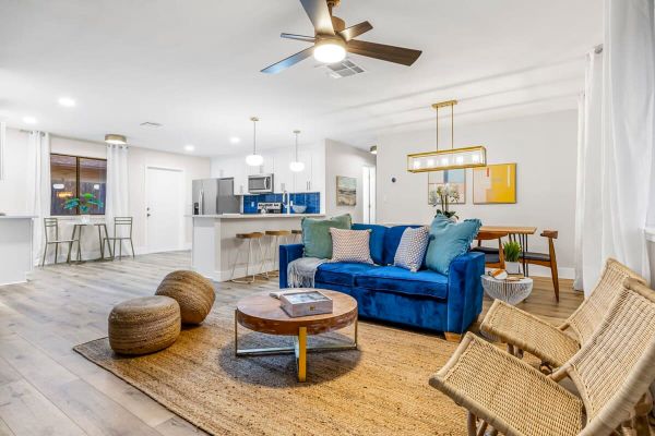 Coastal Oasis – Unique 2BR Beach Bungalow