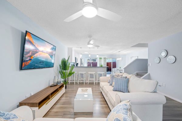 Stylish Townhome w Hot Tub | 5 Min Walk to Beach