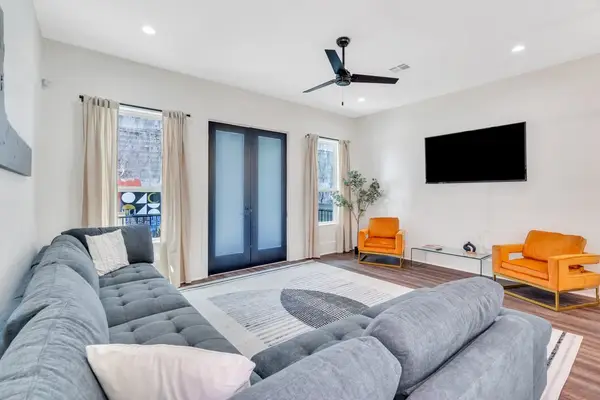 Modern Mid City Maison