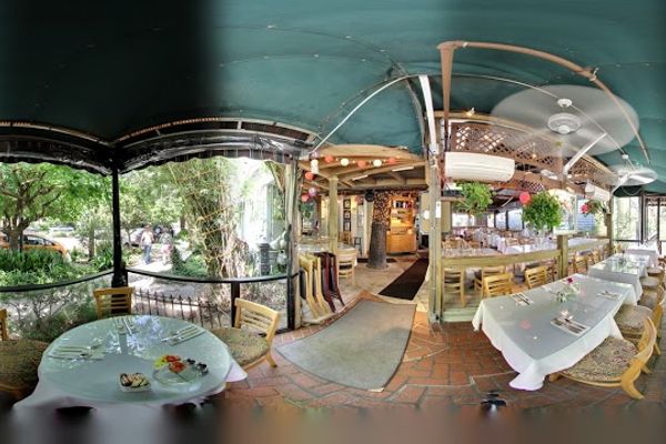 Cafe Degas