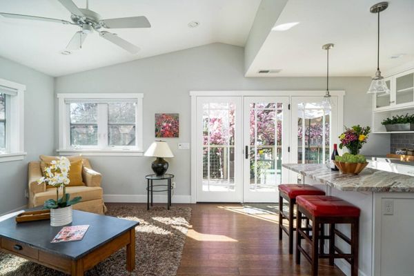 | Magnolia Guest House |