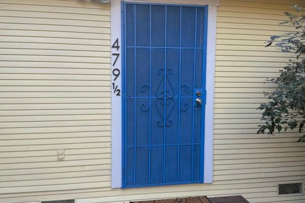 Private downtown studio with dedicated parking