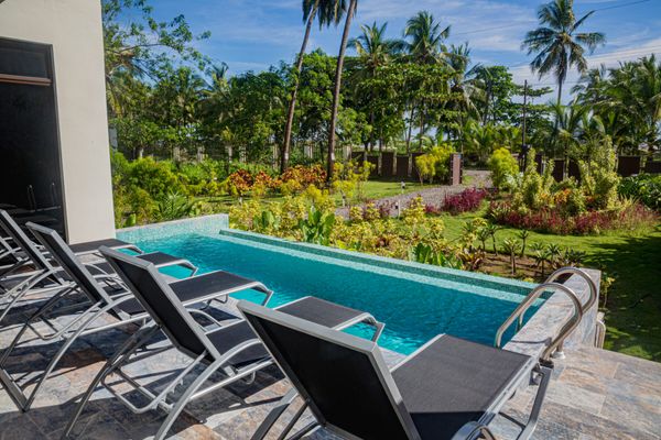 Beachfront-Private pool-Amazing sunsets