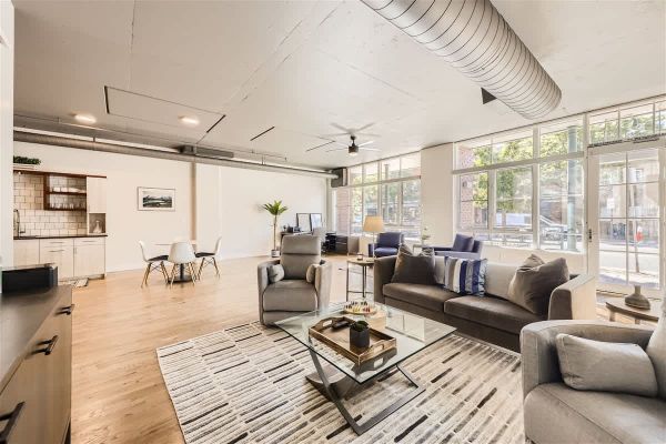1BR LoDo 30+: Warehouse Loft Parking, Gym, Rooftop