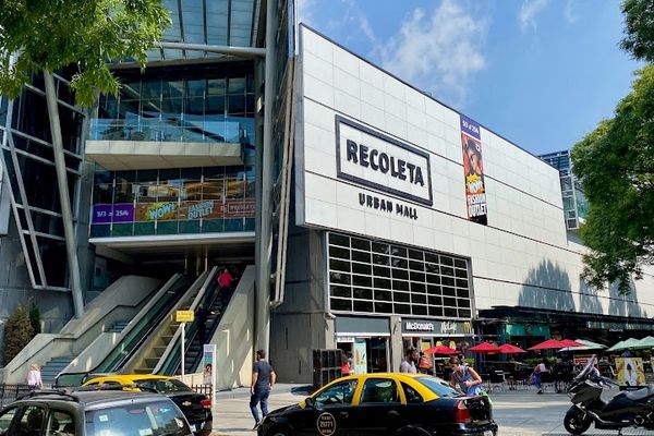 Recoleta Centro Comercial Urbano