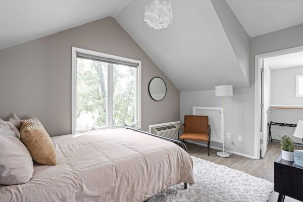 Downtown Indy Carriage House | Walk to Hot Spots