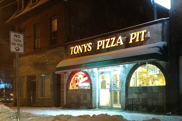 Tony’s Pizza Pit