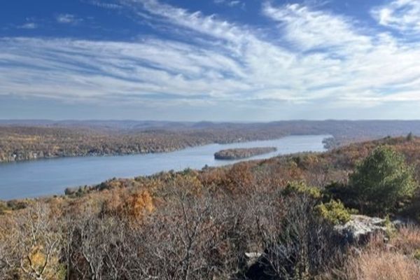 Surprise Lake Loop Trailhead