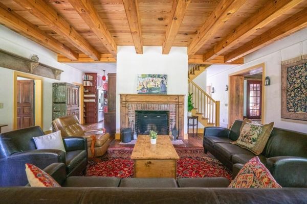 Black Walnut Farm: 50-Acres + Private Pond