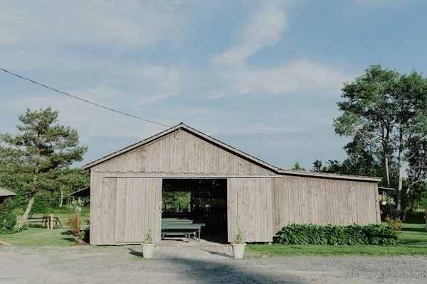 The Arnold House Tavern