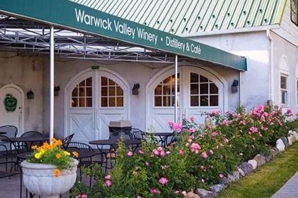 Warwick Valley (WV) Winery & Distillery