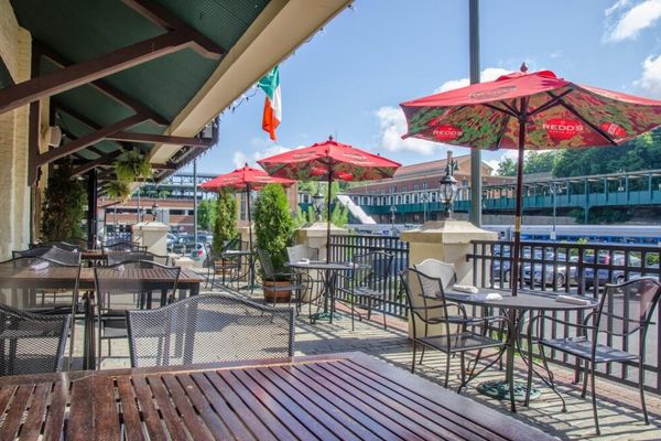 Mahoney’s Irish Pub & Steakhouse