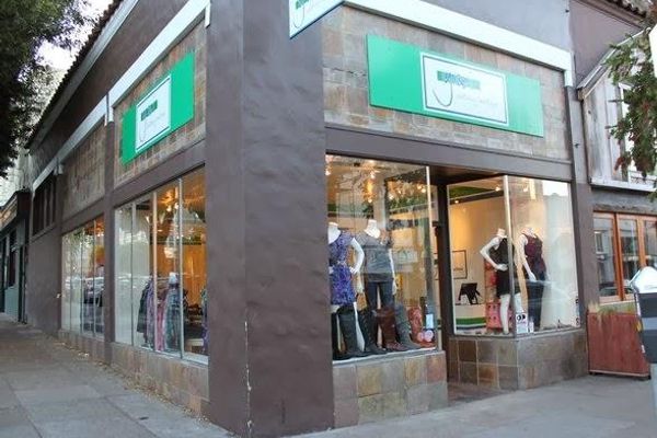 y&i clothing boutique