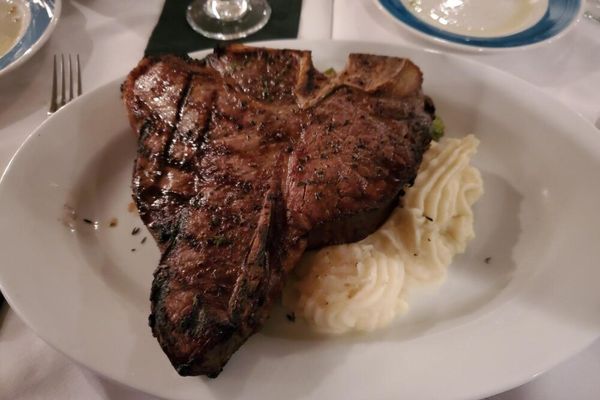 The Avenue Steakhouse