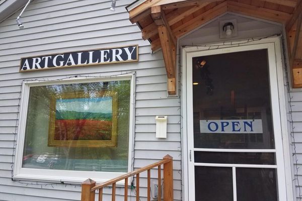 Tuthilltown Art Gallery