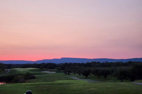 Restaurant At Apple Greens