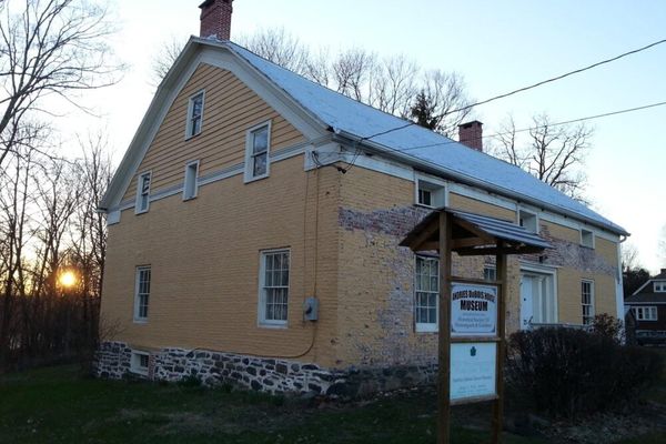 Andries DuBois House