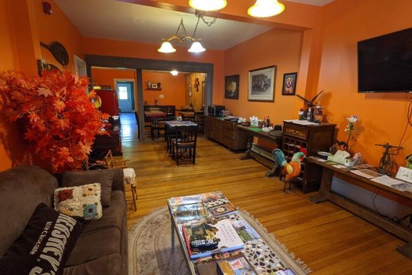 Hammo’s Brewpub and Lodge