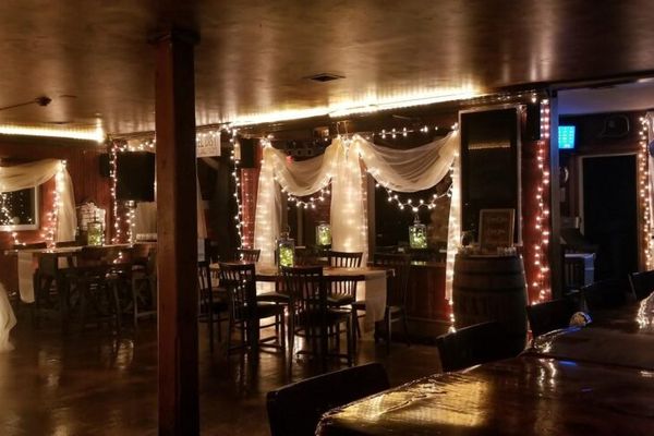 Hot Shotz Pub & Grill