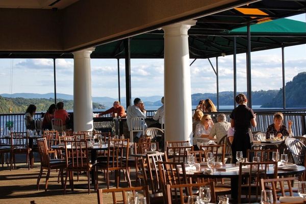 Shadows on the Hudson