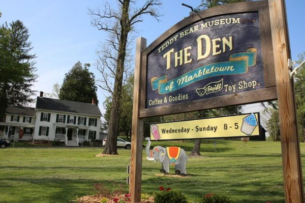 The Den of Marbletown