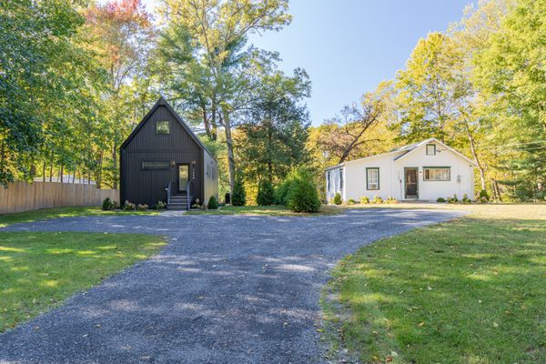 River Run Retreat: Two Homes on the Creek