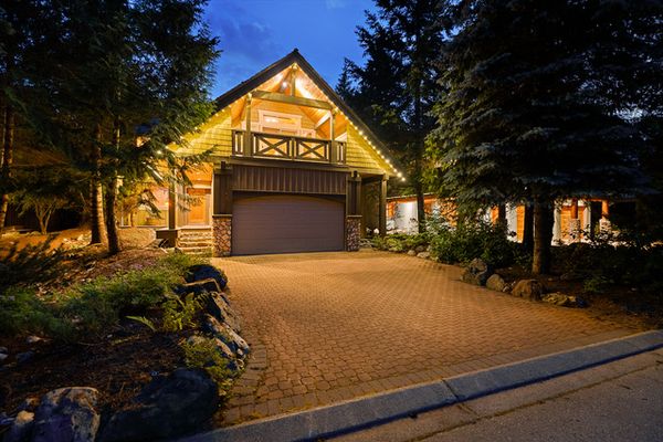 Marmot’s Meadow Chalet: Tranquil 14th Fairway