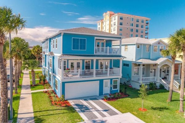Ocean views, Elevator, Game Room, Two balconies