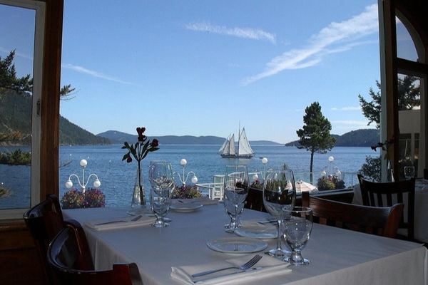 The Mansion (Moran Lounge)