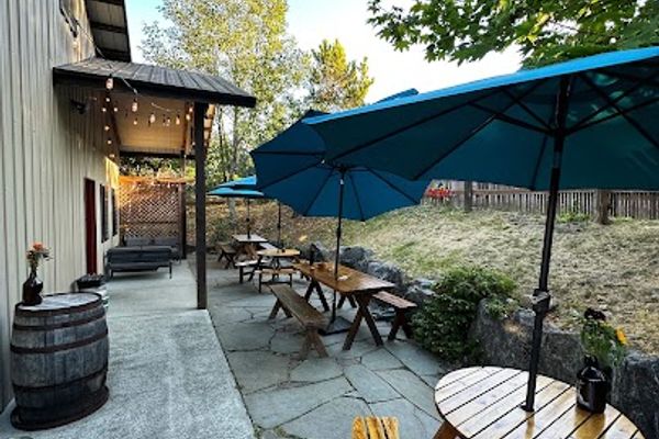 Island Hoppin Brewery