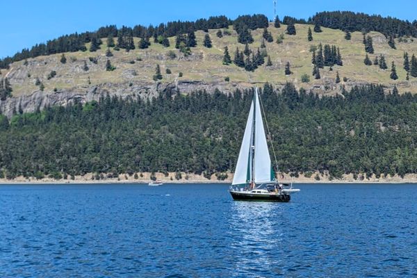 Sailing Charters with Deer Harbor Charters