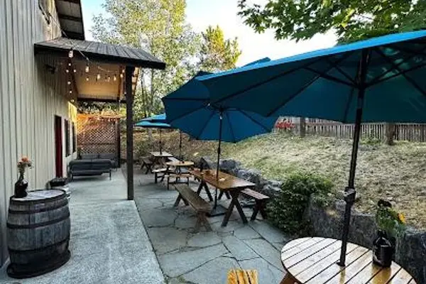 Island Hoppin Brewery