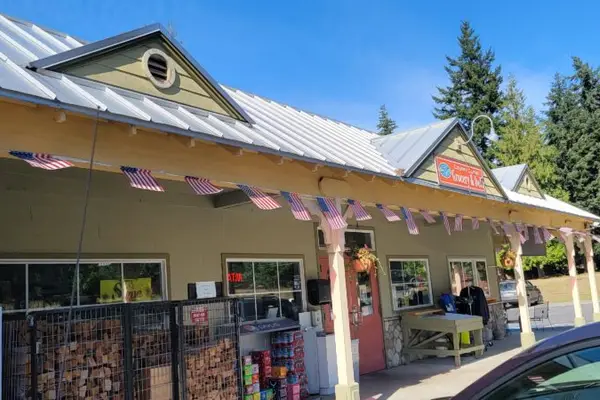 Country Corner Market, Deli & Liquor