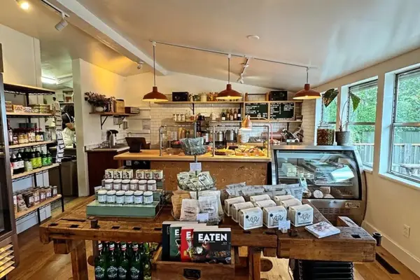 Lone Pine Larder