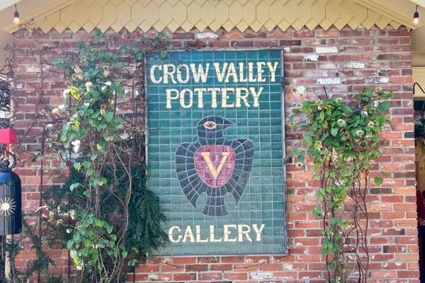 Crow Valley Gallery