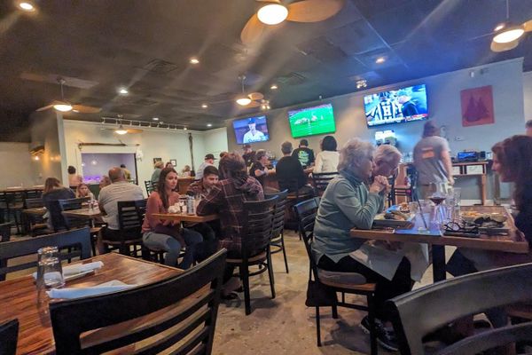 Dune street rawbar & grill