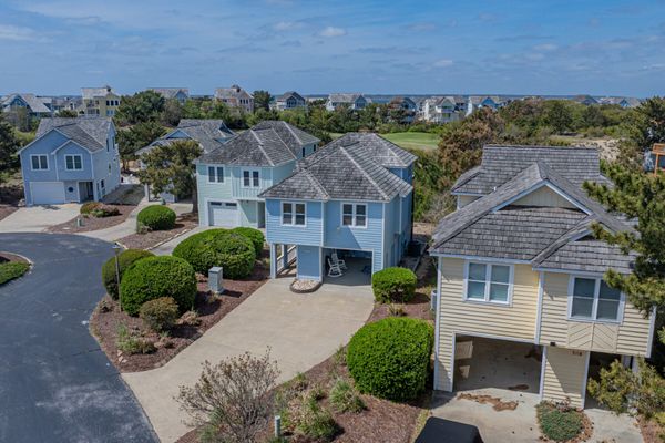 5 gulls + hot tub + fairway views