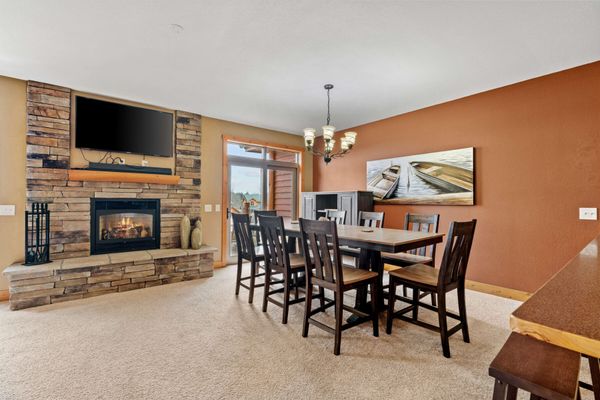 Sleep 10-Big Sandy Villa-Luxury-Lake view deck