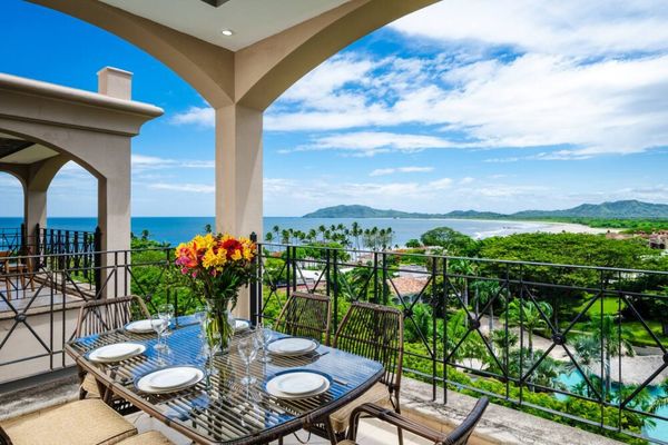 Luxury 2BR condo with great ocean views