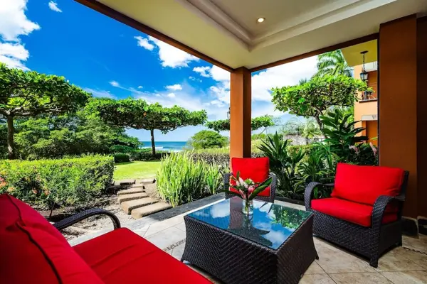 Amazing Beachfront Penthouse in Playa Langosta
