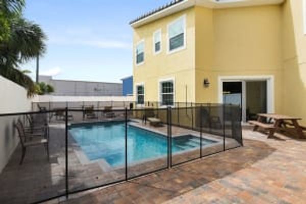 Private Pool!  Fortebello Beachside 162