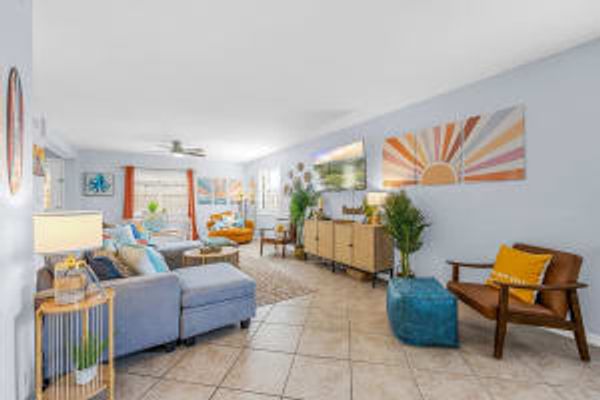 Downtown Cocoa Beach Townhome- Walk to Everything!