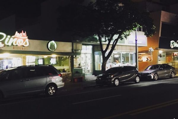 Los Pinos Café