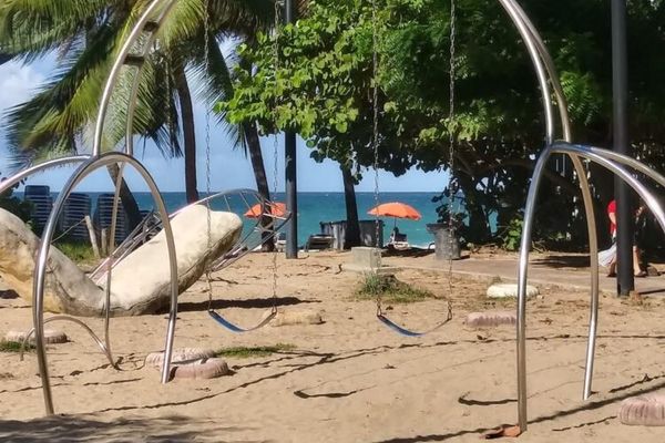 Jardín Paseo de Ballajá 2 Parque del Indio – Borinquen – Condado