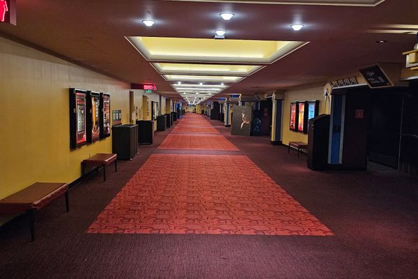 AMC Metreon 16
