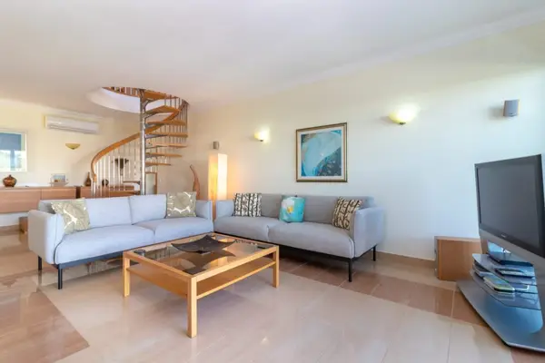 Parque nº 12 – Comfortable Penthouse Apartment