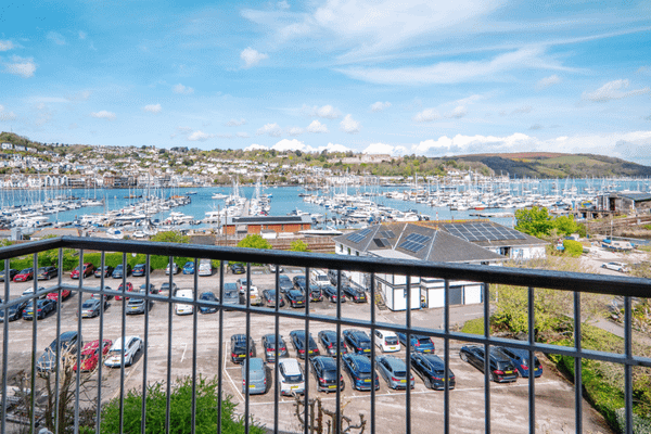 9 riverside wharf