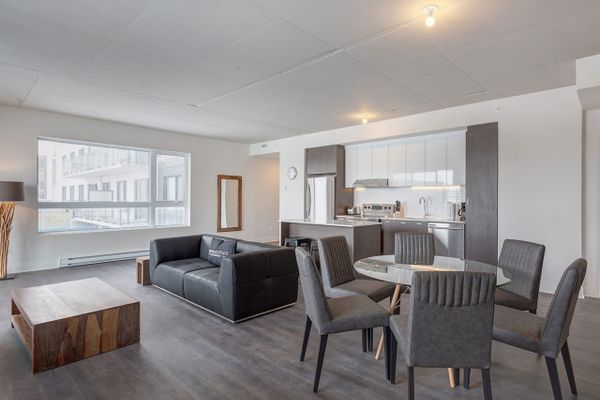 Laval - Equinoxe 3B2B (310)