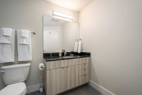 Halifax - Icon Bay 1B (2007)